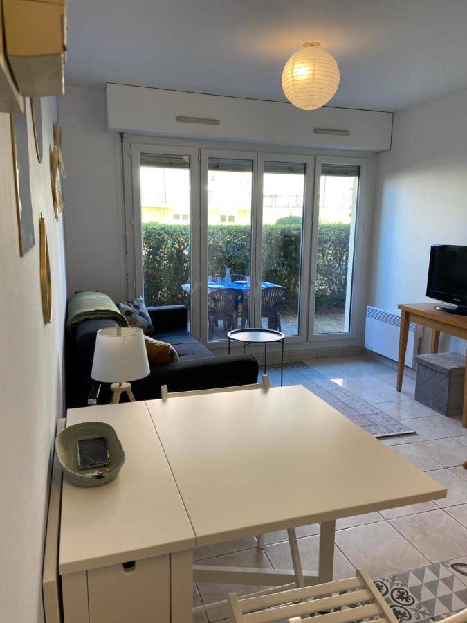 2 Pieces Avec Jardin ! Lägenhet Villers-sur-Mer Exteriör bild